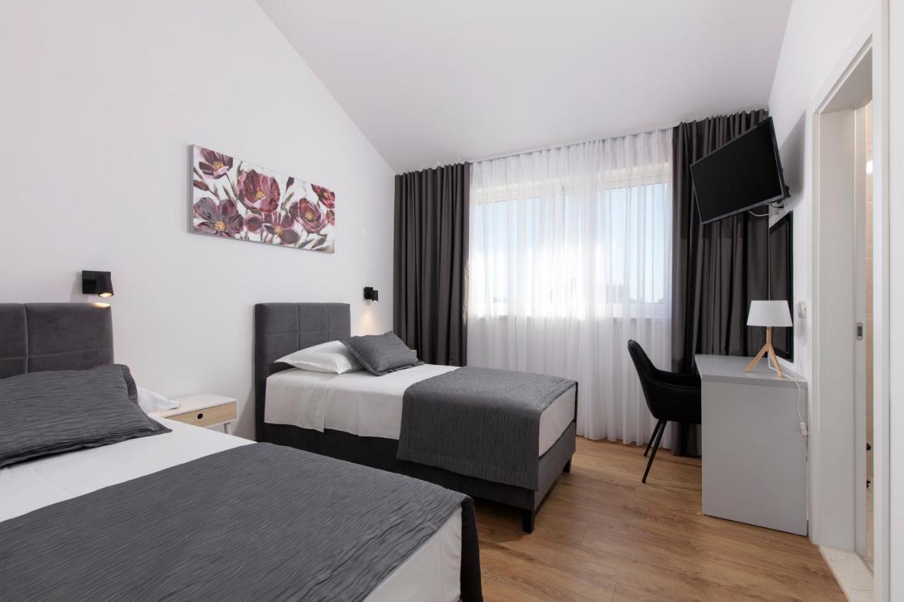Villa Le Soleil Rogoznica  Esterno foto