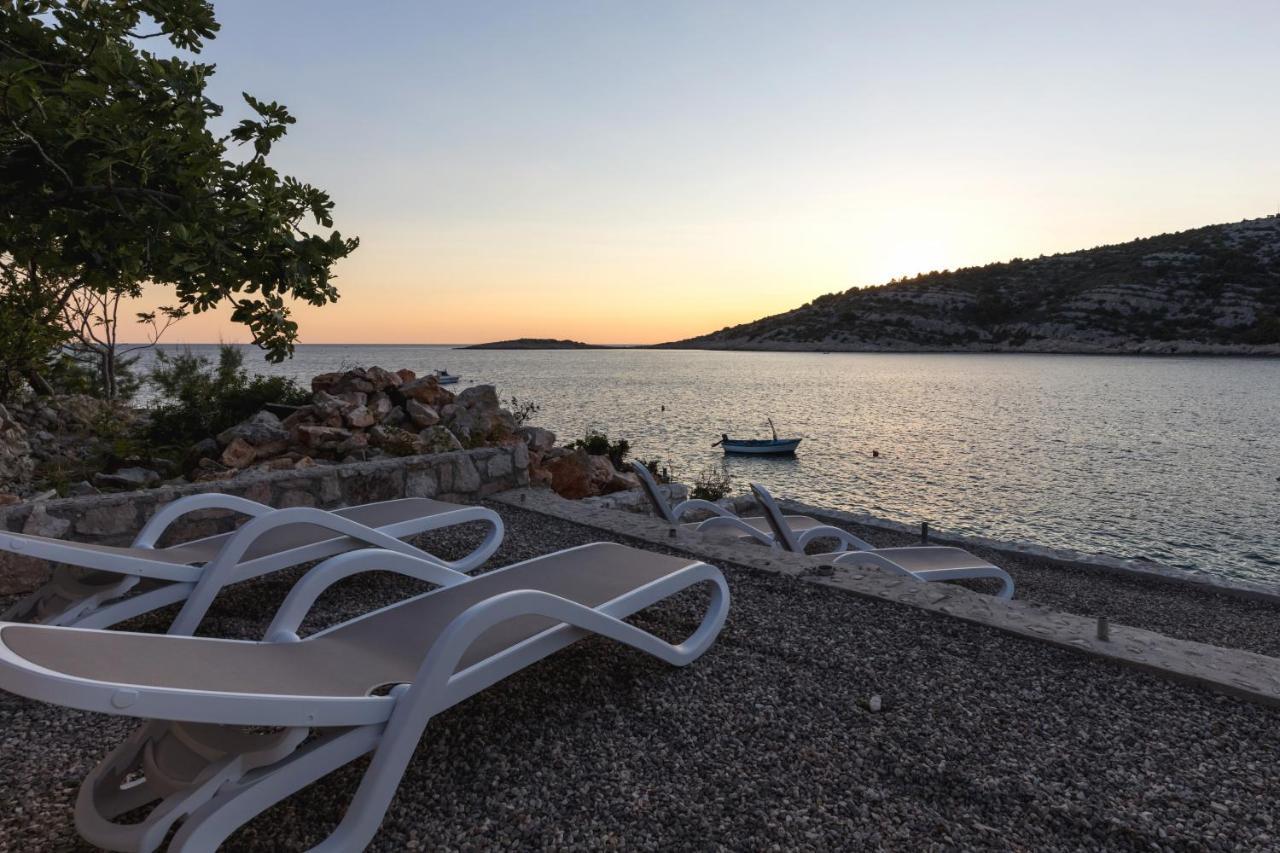 Villa Le Soleil Rogoznica  Esterno foto
