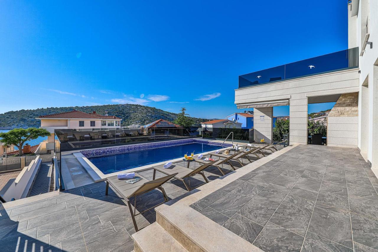 Villa Le Soleil Rogoznica  Esterno foto